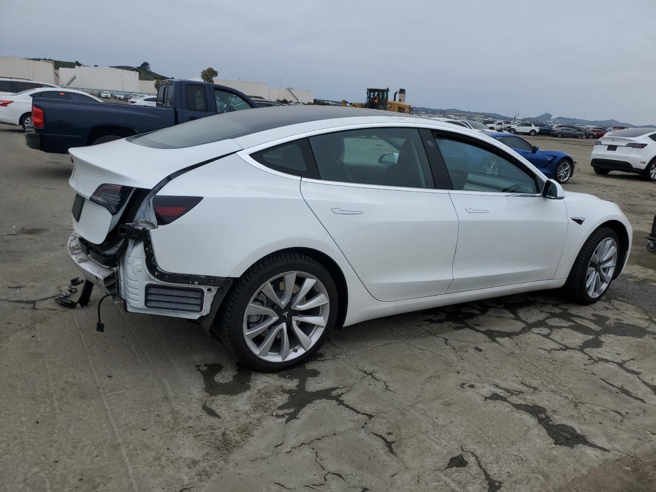2019 TESLA MODEL 3 - Фото 3