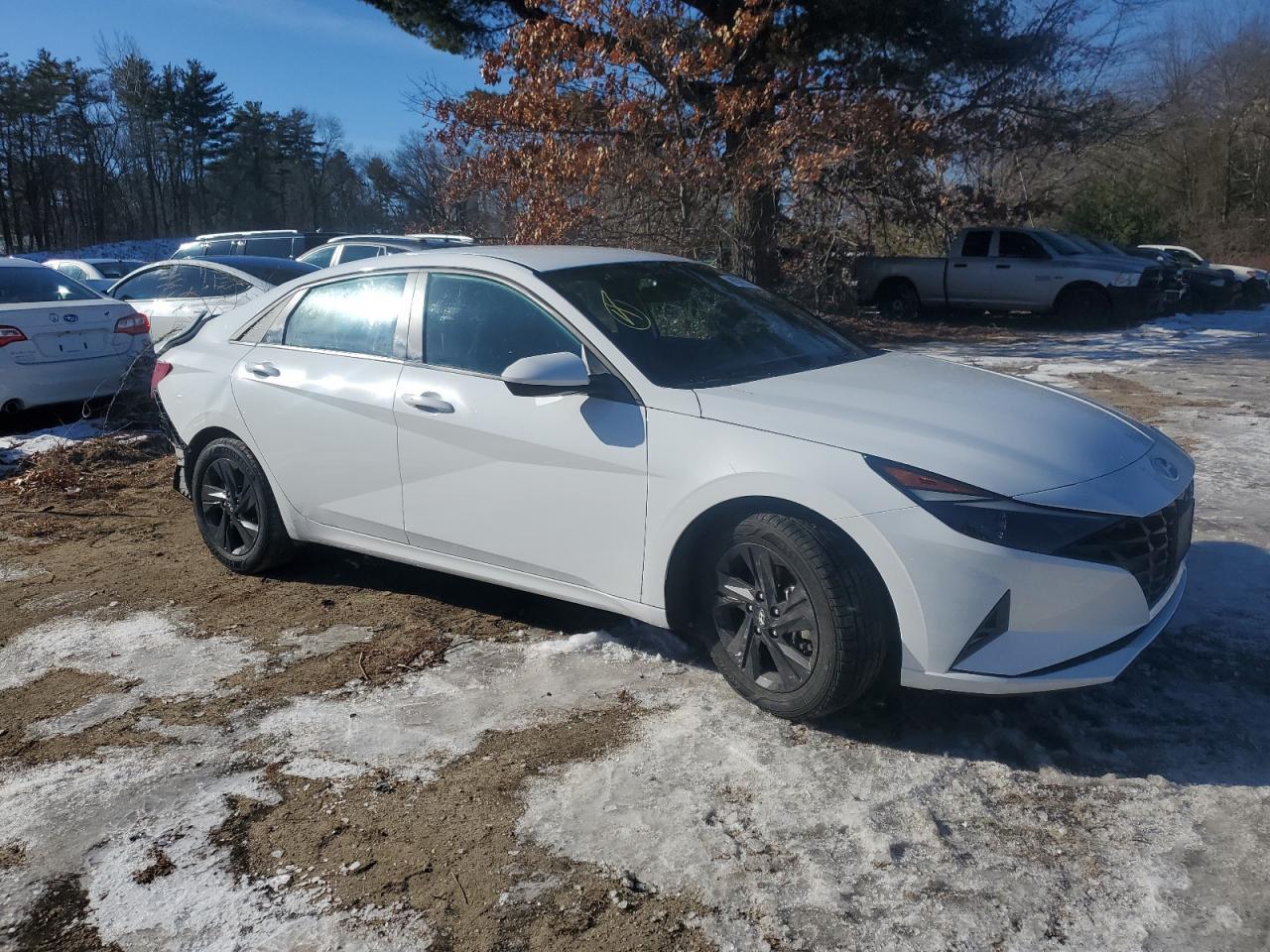 2023 HYUNDAI ELANTRA SE - Фото 4