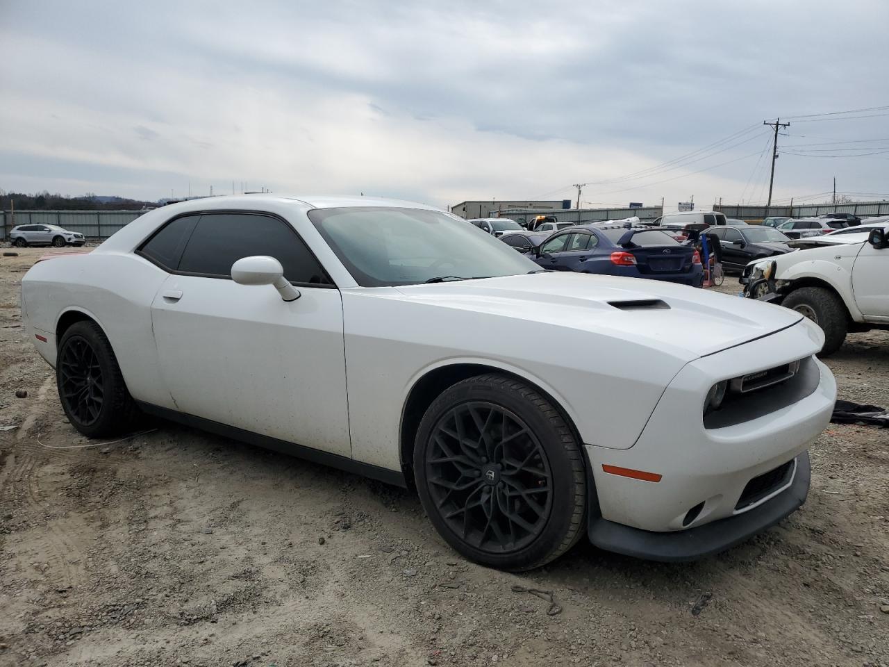 2017 DODGE CHALLENGER - Фото 4