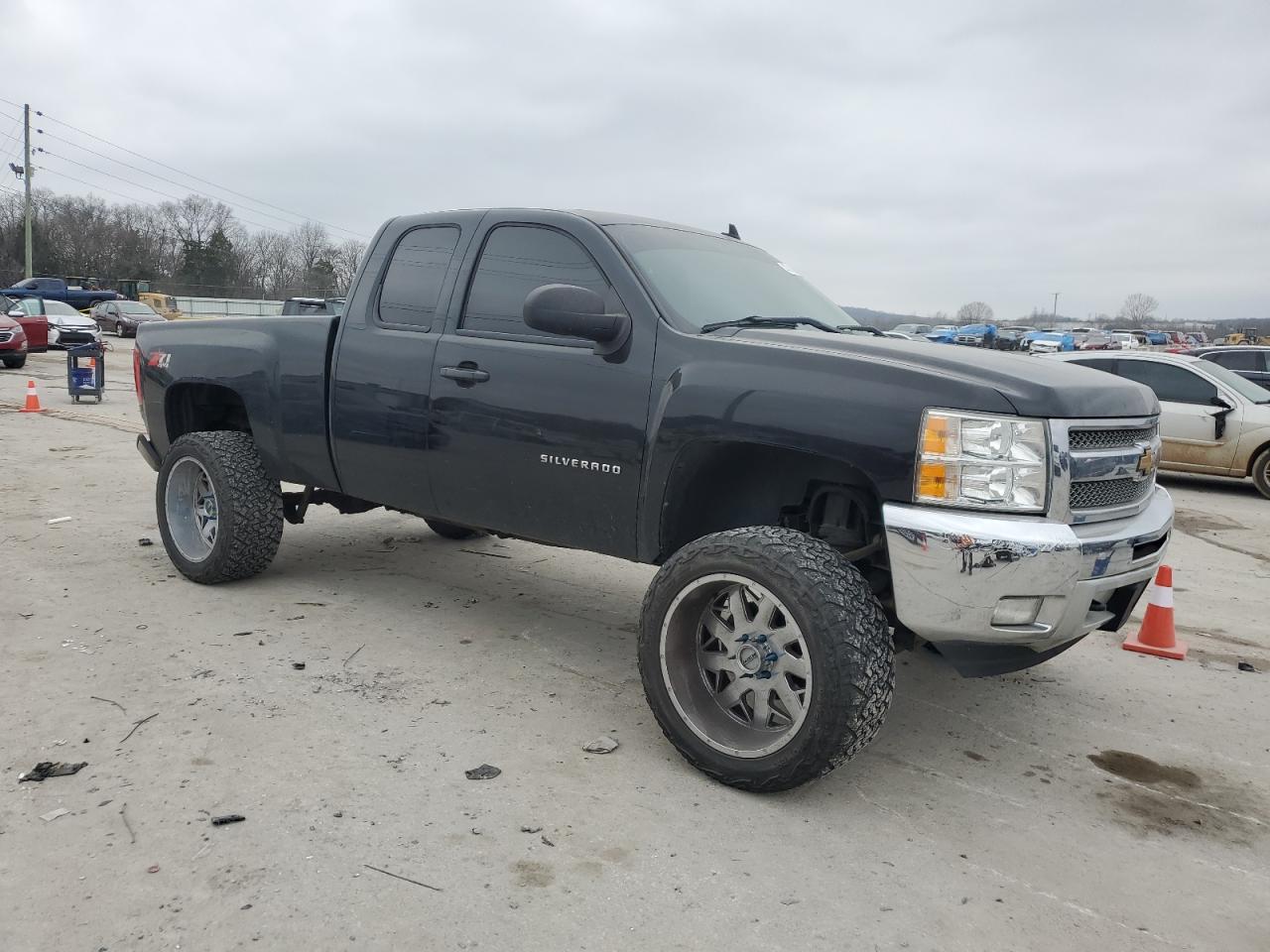 2013 CHEVROLET SILVERADO - Image 4