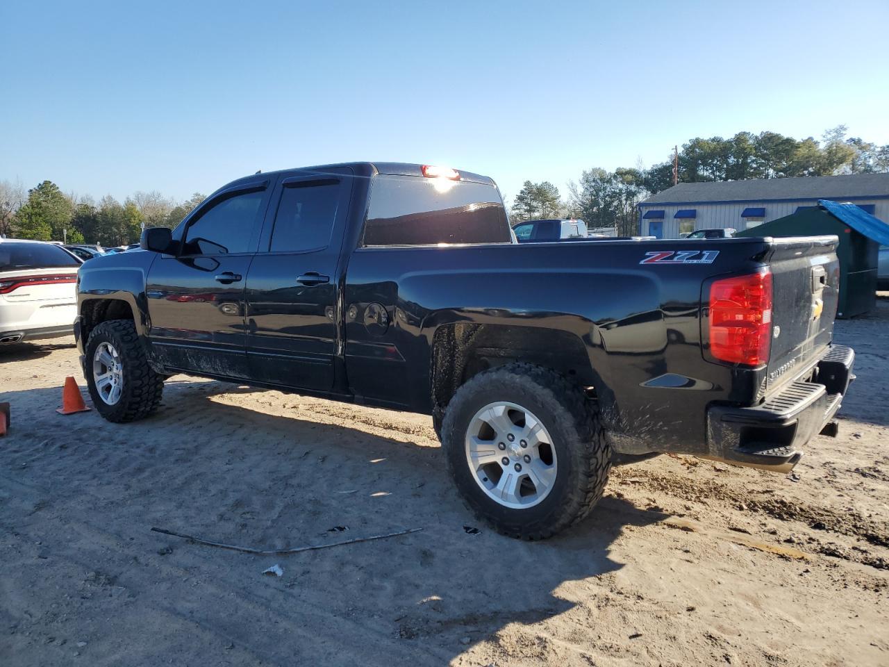 2017 CHEVROLET SILVERADO - Фото 2