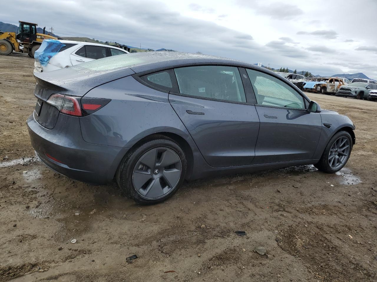 2023 TESLA MODEL 3 - Фото 3
