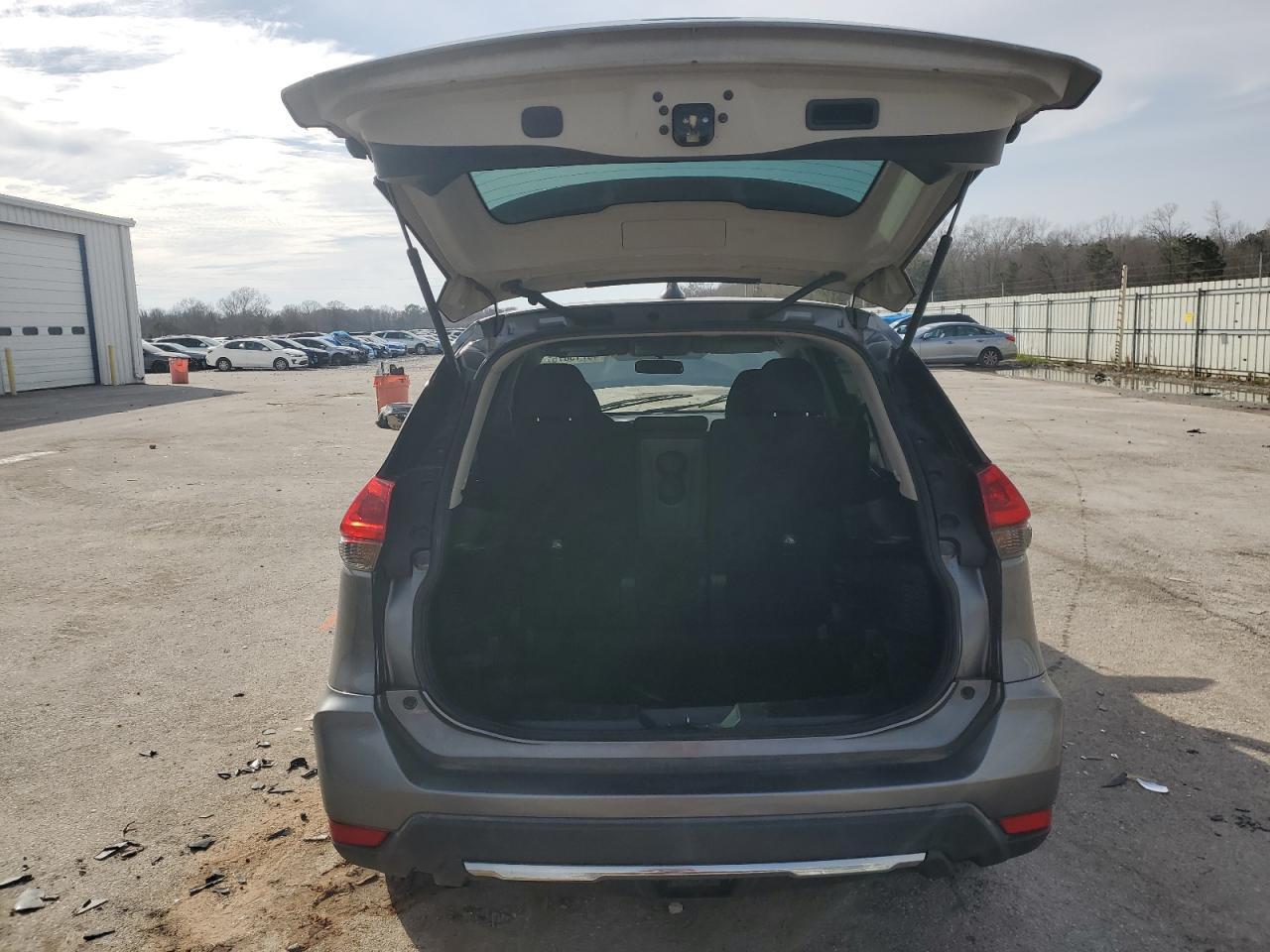 2018 NISSAN ROGUE S - Фото 6