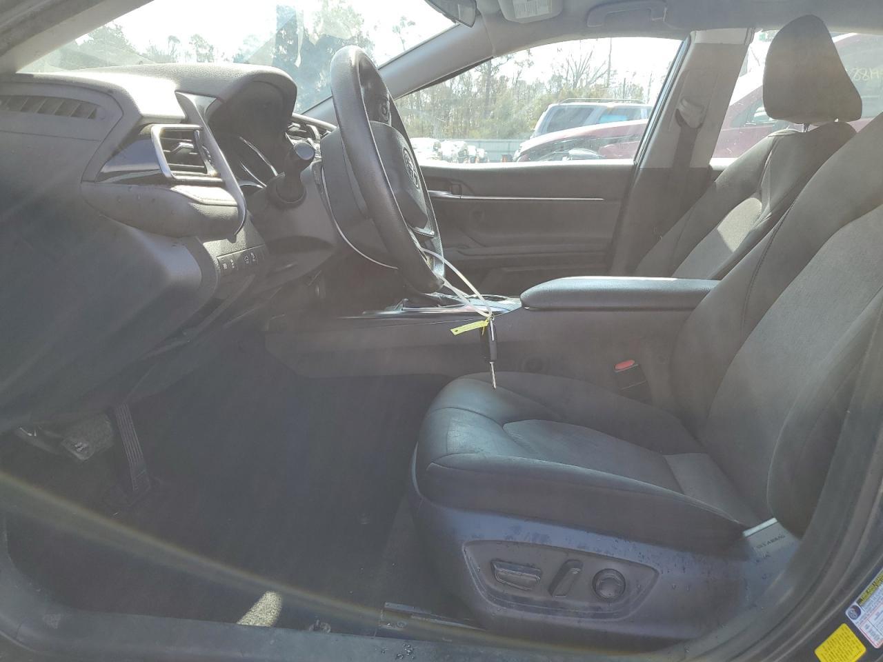 2020 TOYOTA CAMRY LE - Фото 7