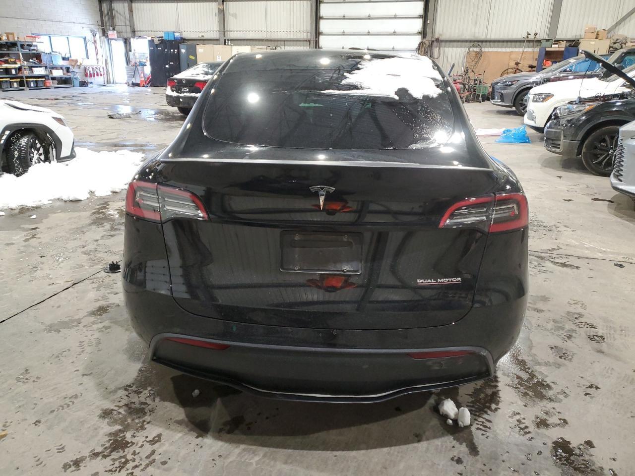 2023 TESLA MODEL Y - Фото 6
