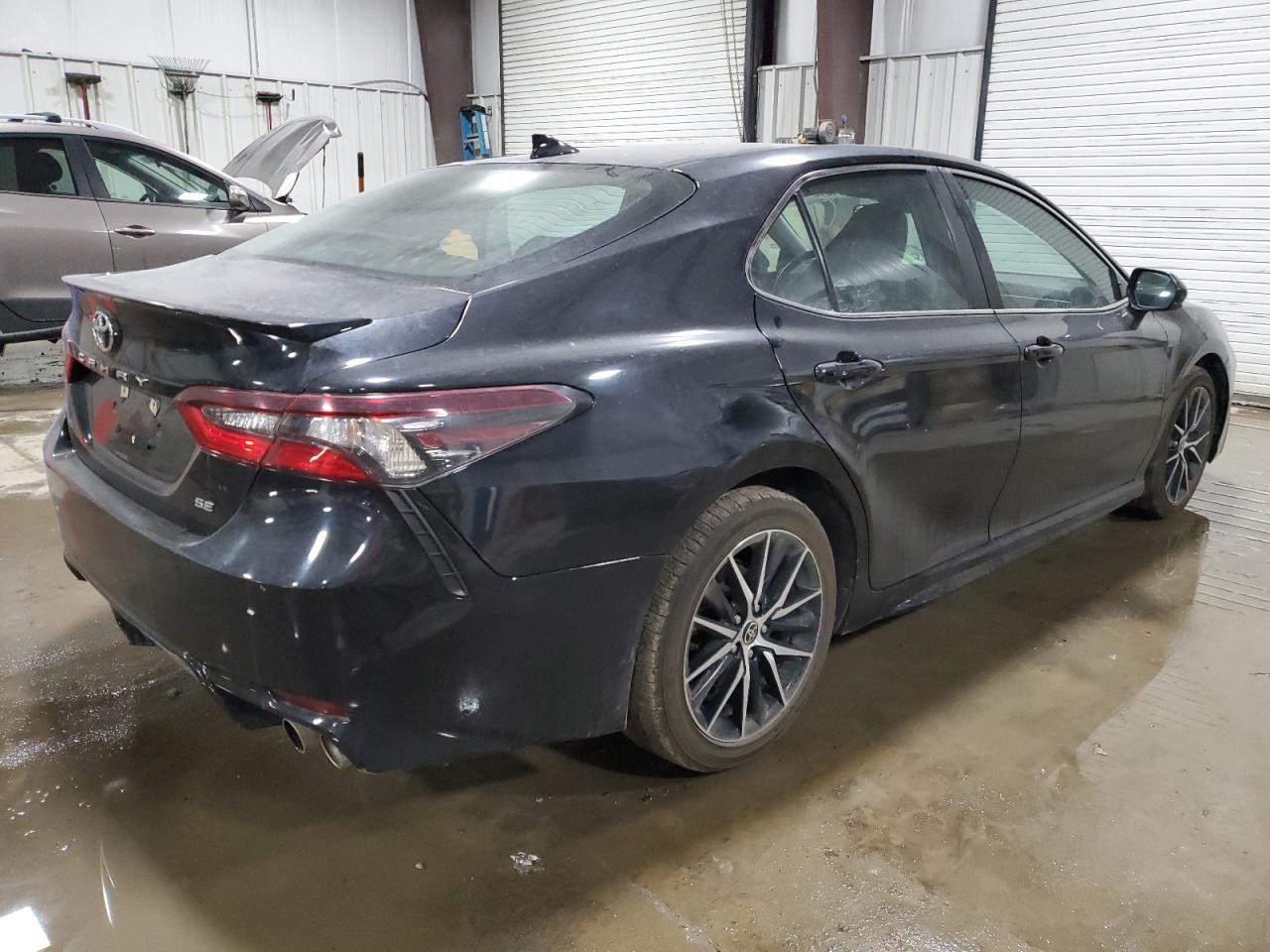 2021 TOYOTA CAMRY SE - Image 3