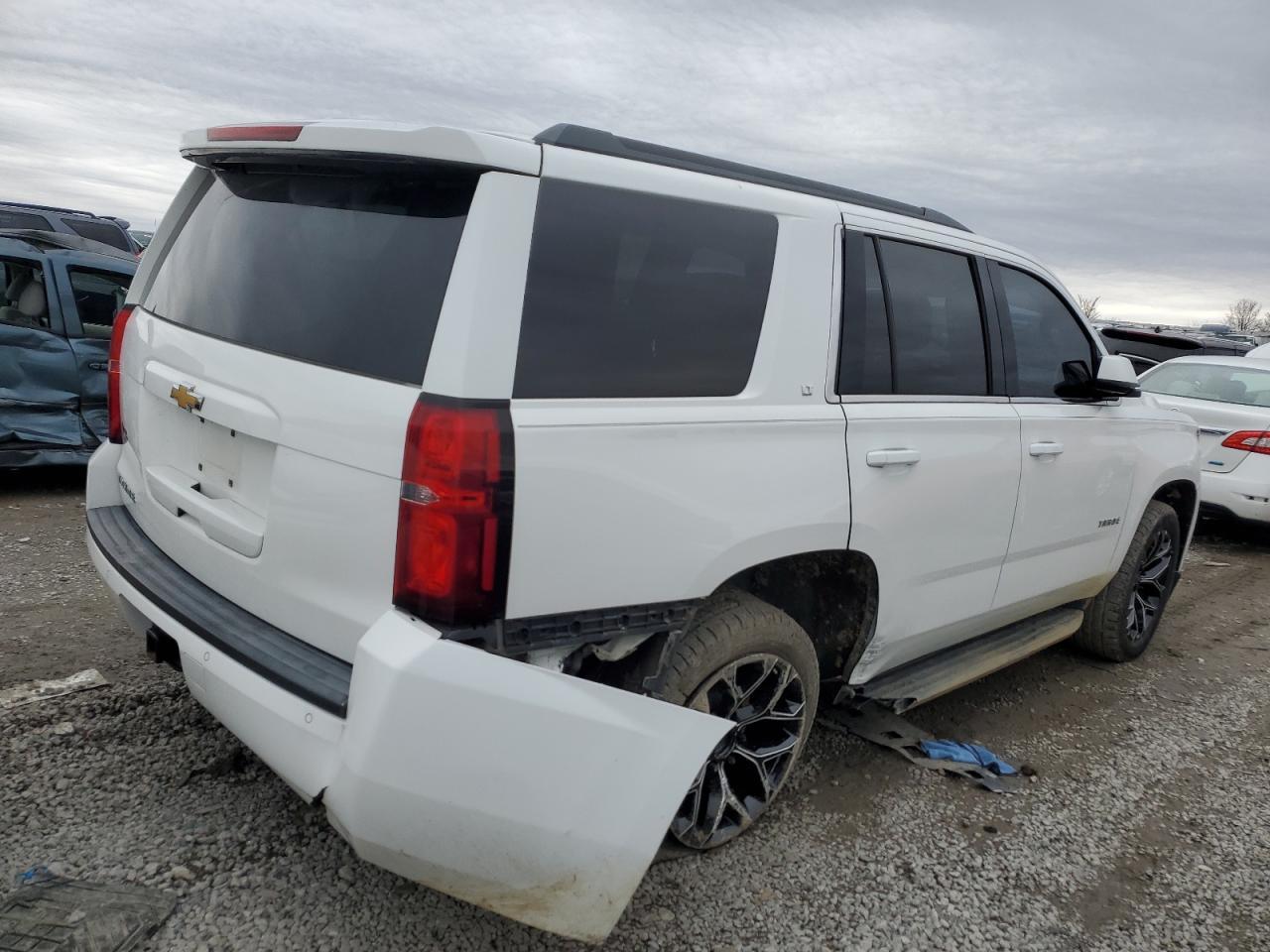 2015 CHEVROLET TAHOE K150 - Фото 3