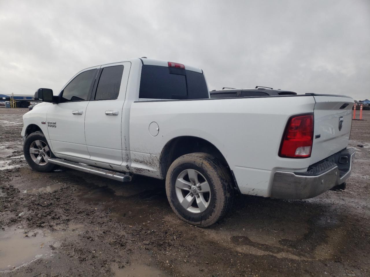 2015 RAM 1500 SLT - Image 2