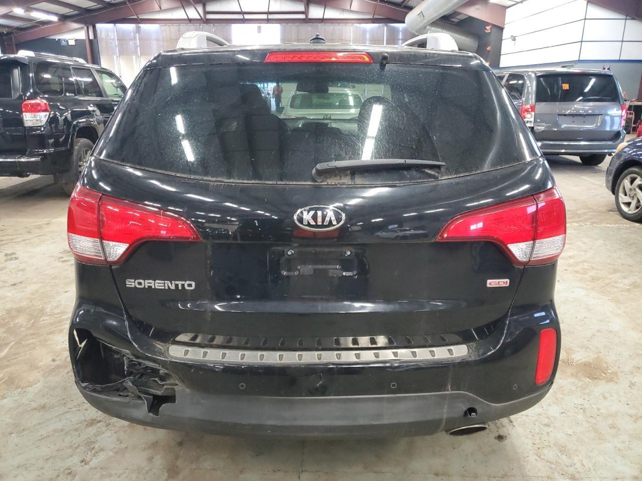 2015 KIA SORENTO LX - Фото 6