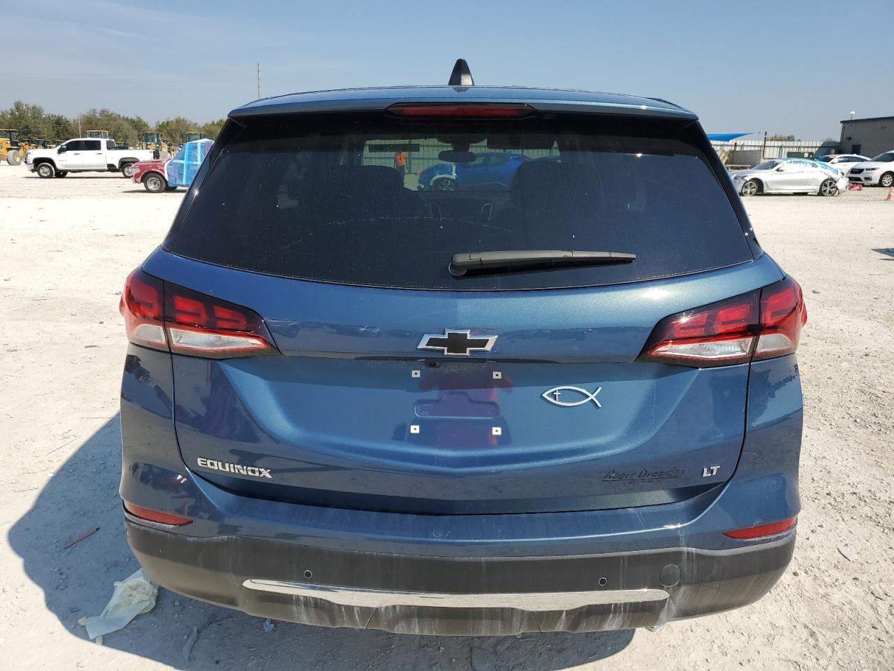 2024 CHEVROLET EQUINOX LT - Image 6