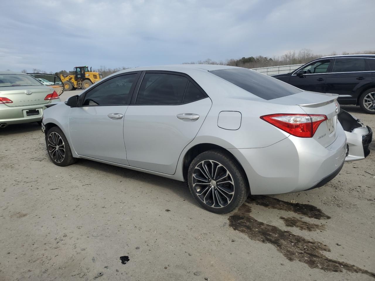 2015 TOYOTA COROLLA L - Фото 2