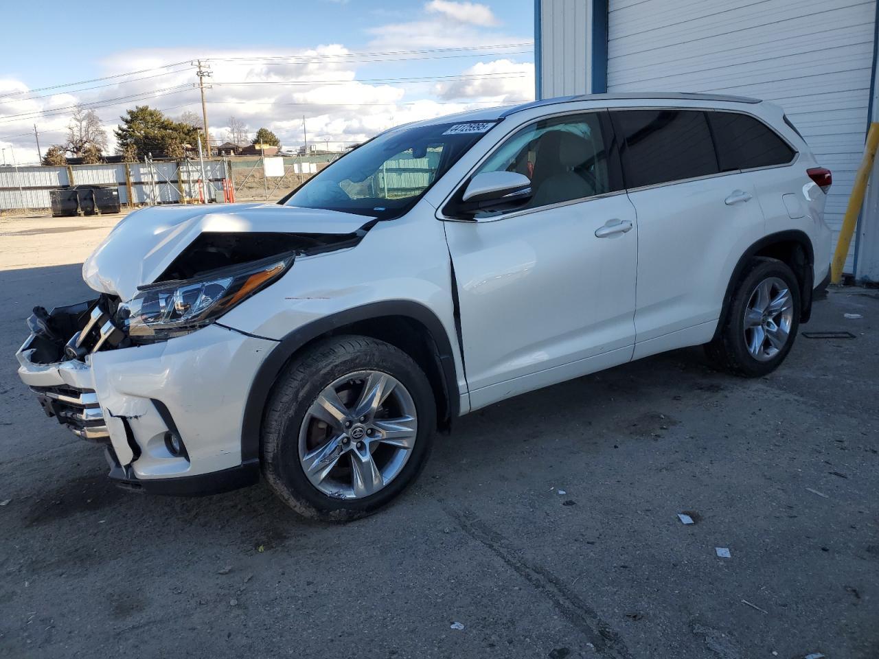 2019 TOYOTA HIGHLANDER