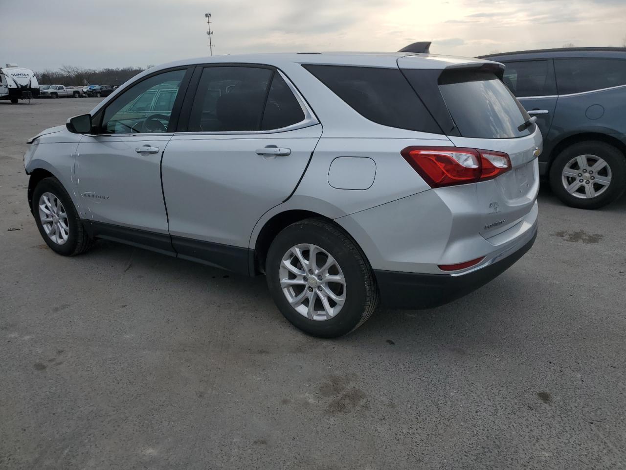 2019 CHEVROLET EQUINOX LT - Фото 2