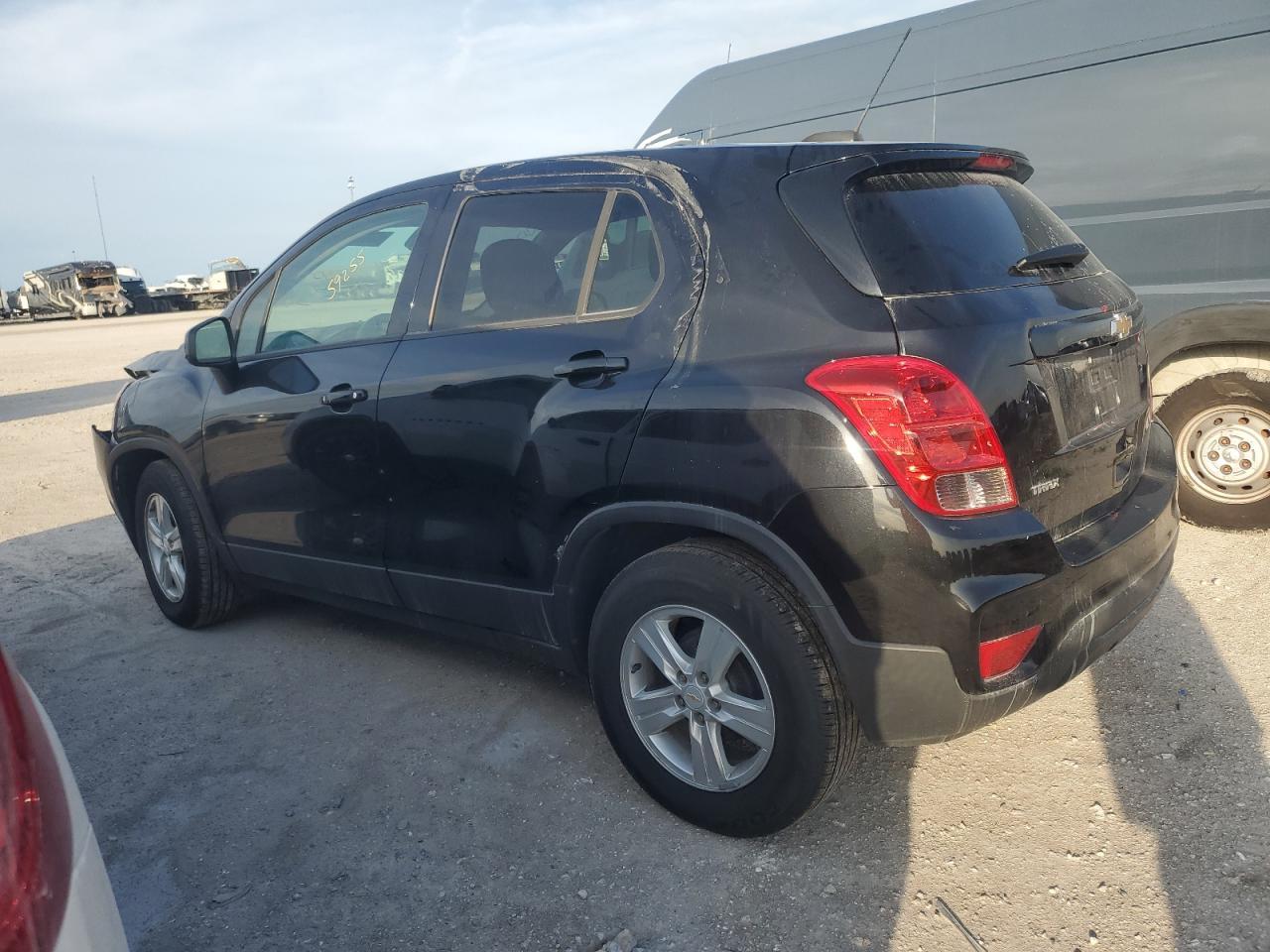 2021 CHEVROLET TRAX LS - Image 2