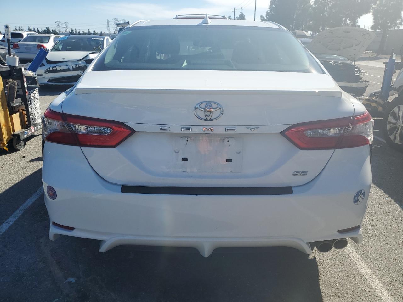 2018 TOYOTA CAMRY L - Image 6