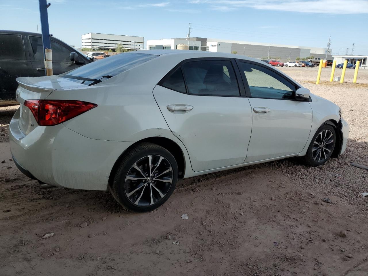 2018 TOYOTA COROLLA L - Фото 3
