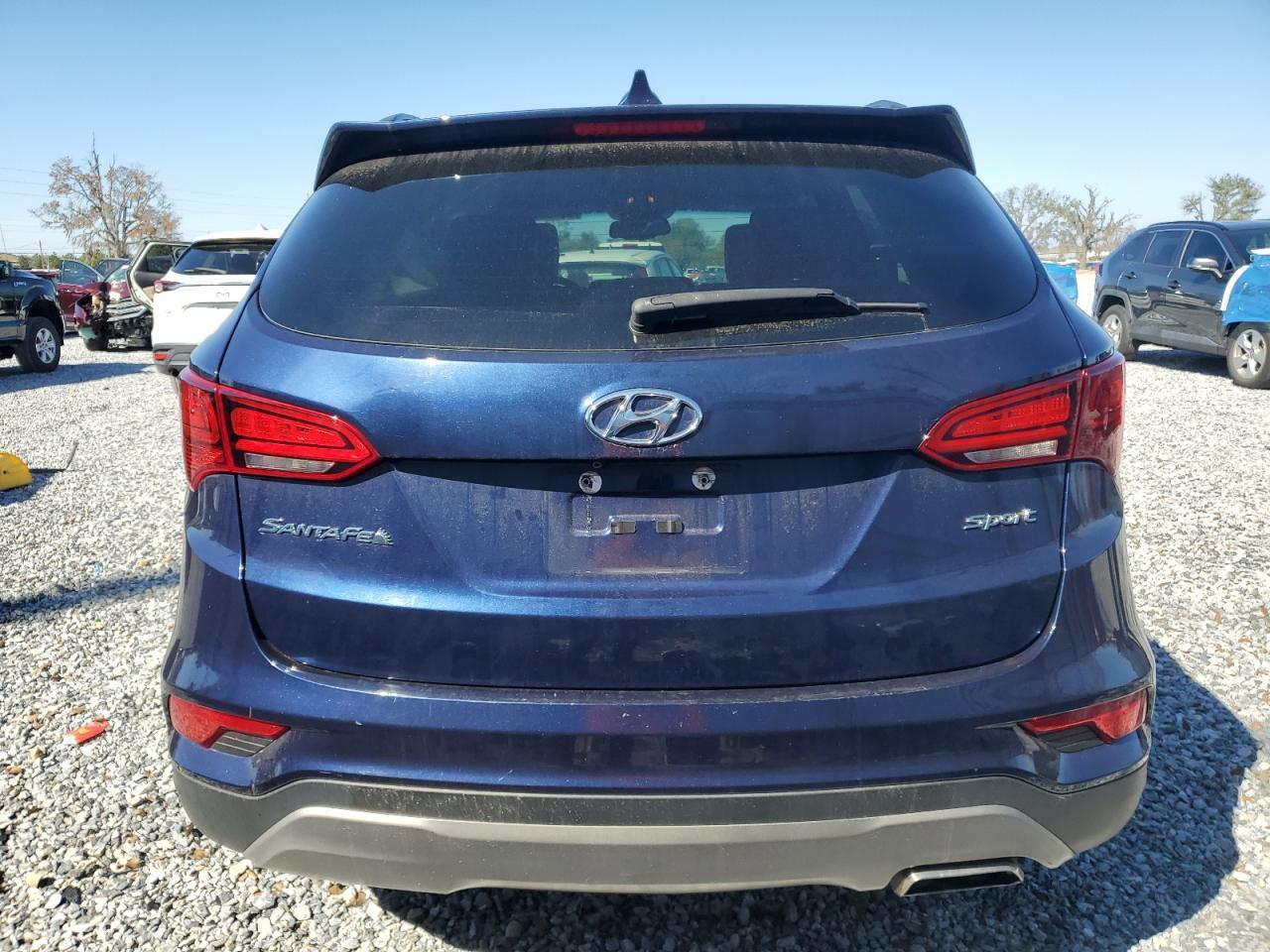 2017 HYUNDAI SANTA FE S - Image 6