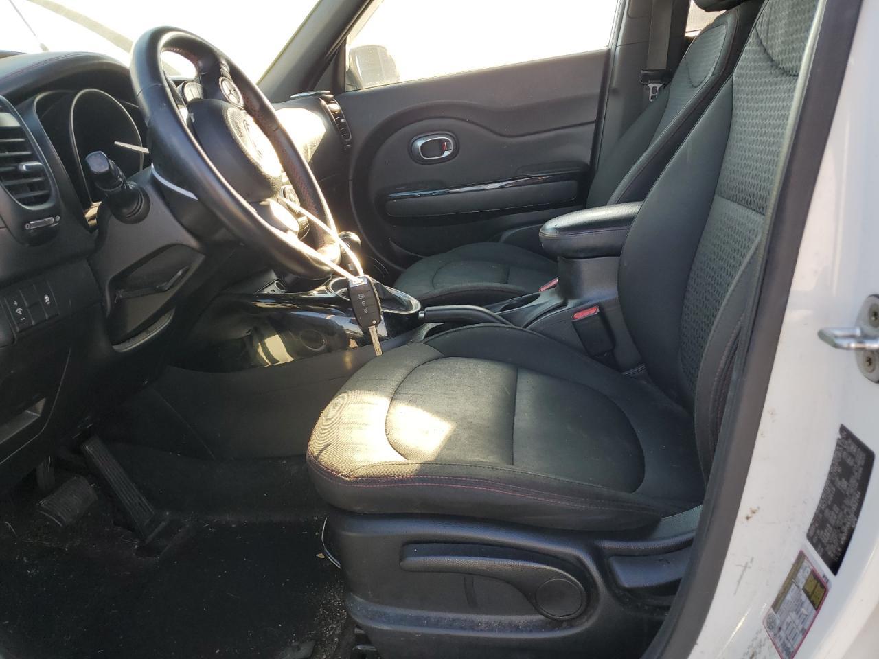 2016 KIA SOUL + - Image 7