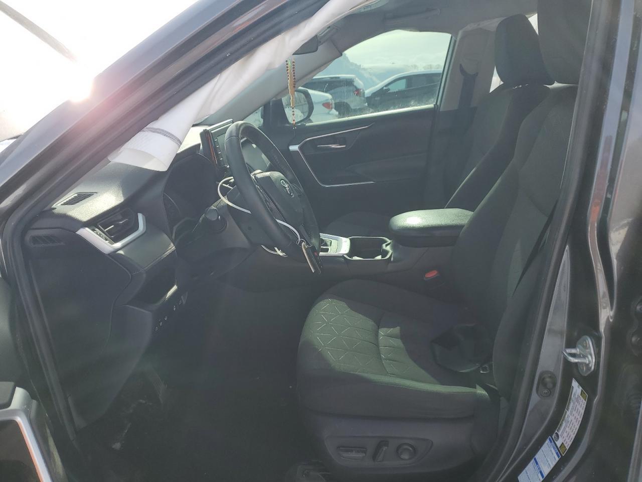 2020 TOYOTA RAV4 XLE - Фото 7