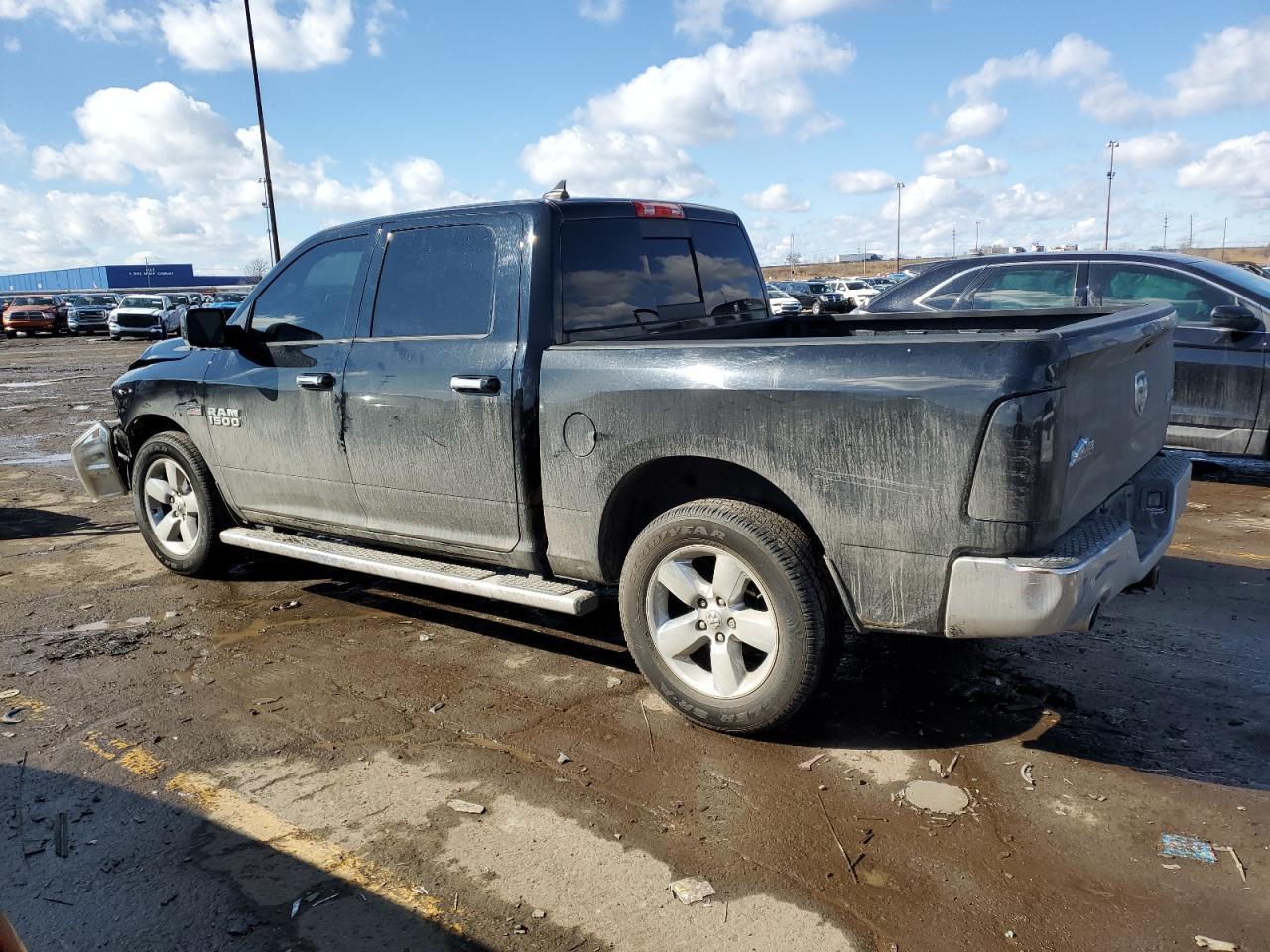 2015 RAM 1500 SLT - Image 2