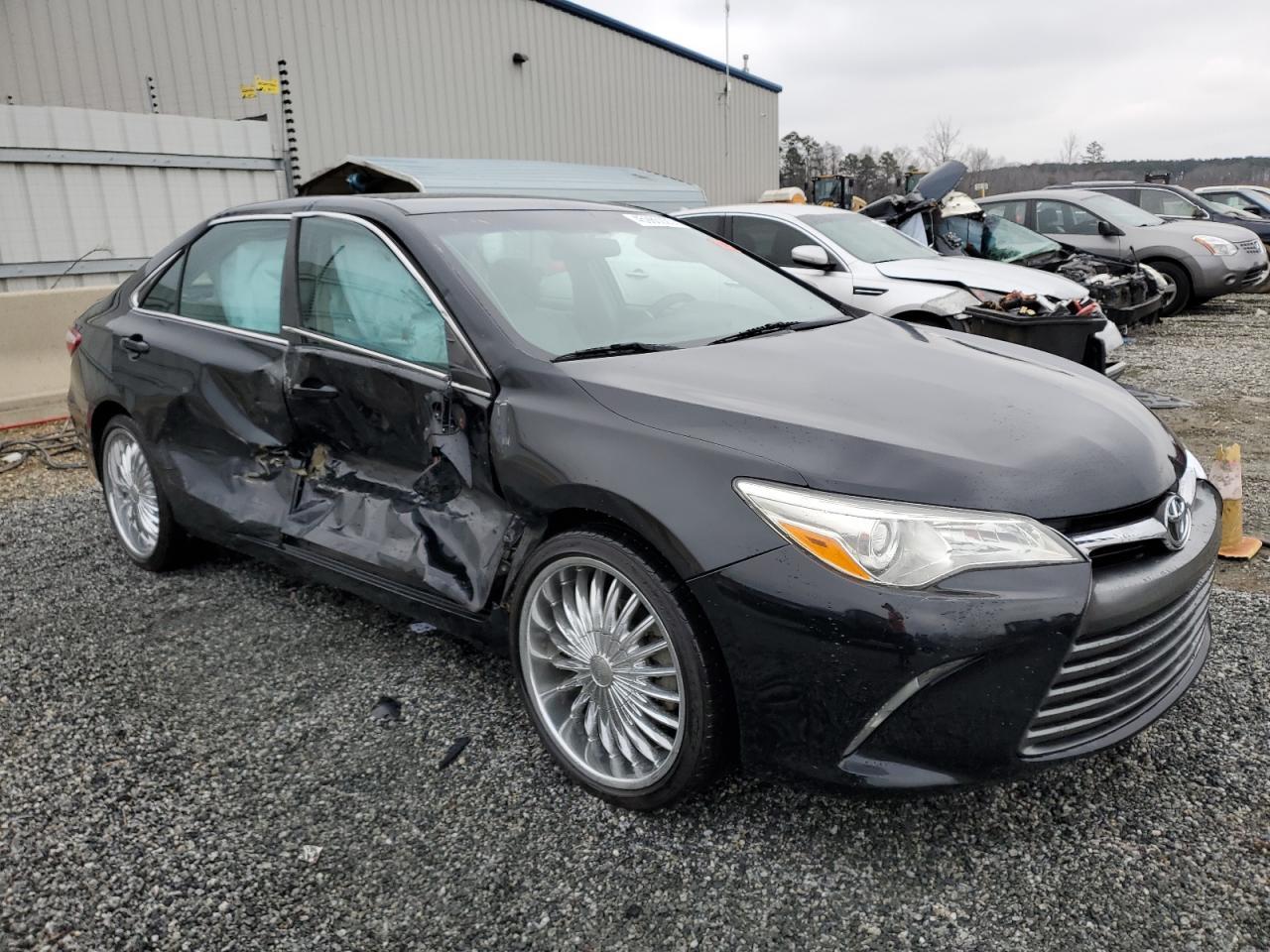 2016 TOYOTA CAMRY LE - Фото 4