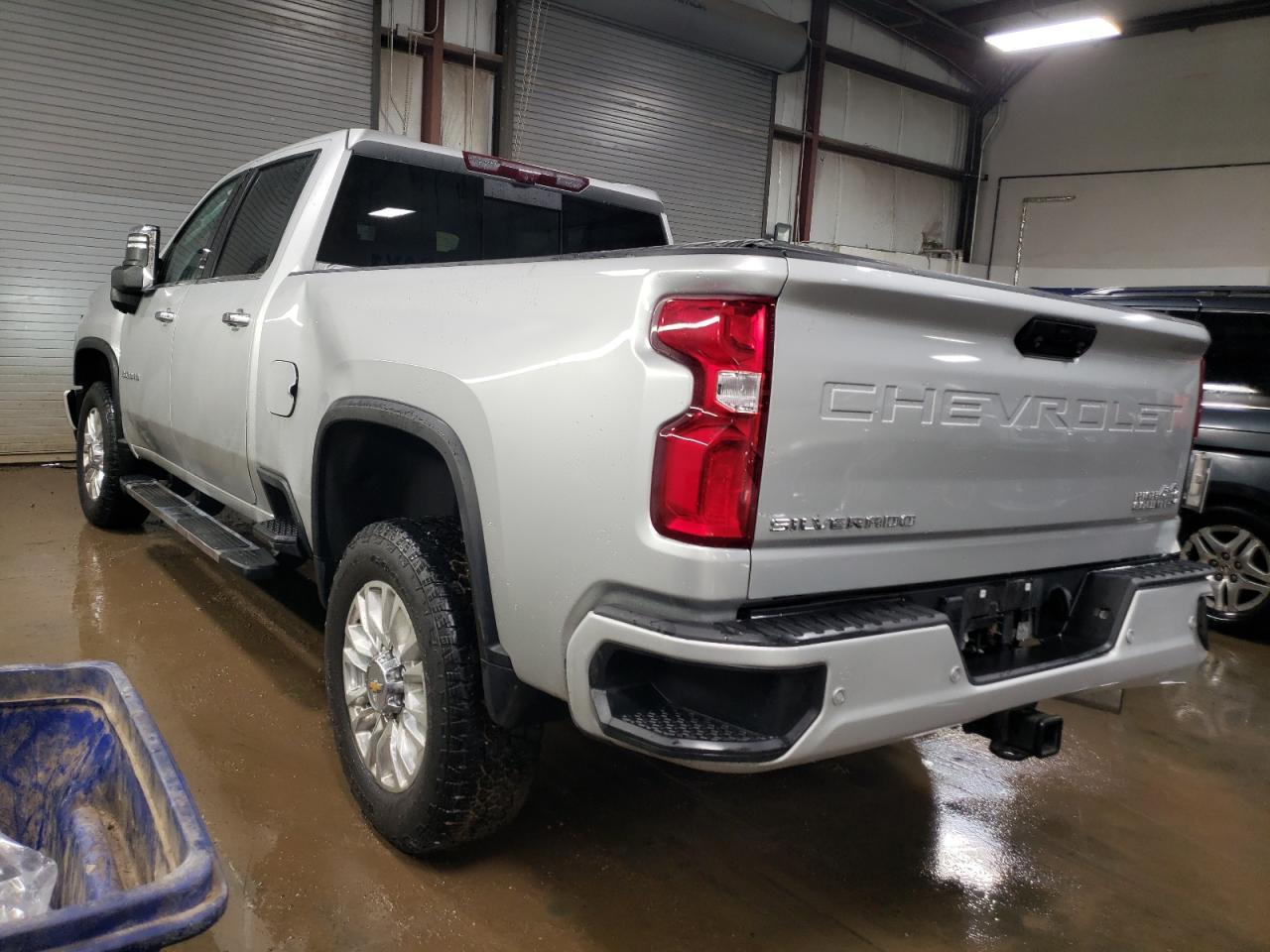 2023 CHEVROLET SILVERADO - Фото 2