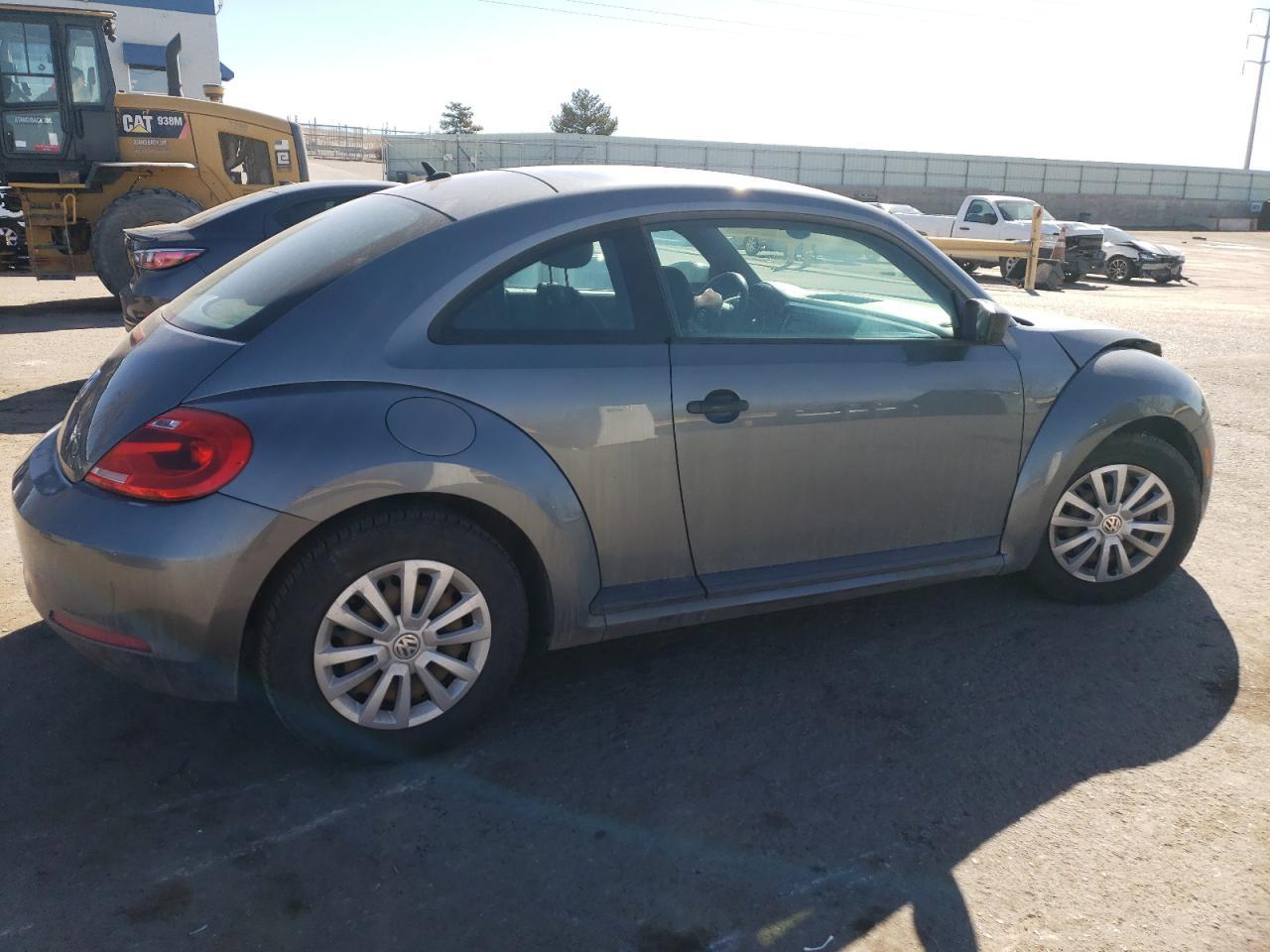 2012 VOLKSWAGEN BEETLE - Фото 3