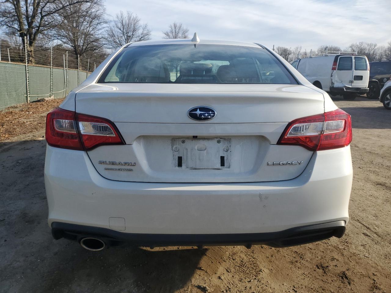 2018 SUBARU LEGACY 2.5 - Image 6