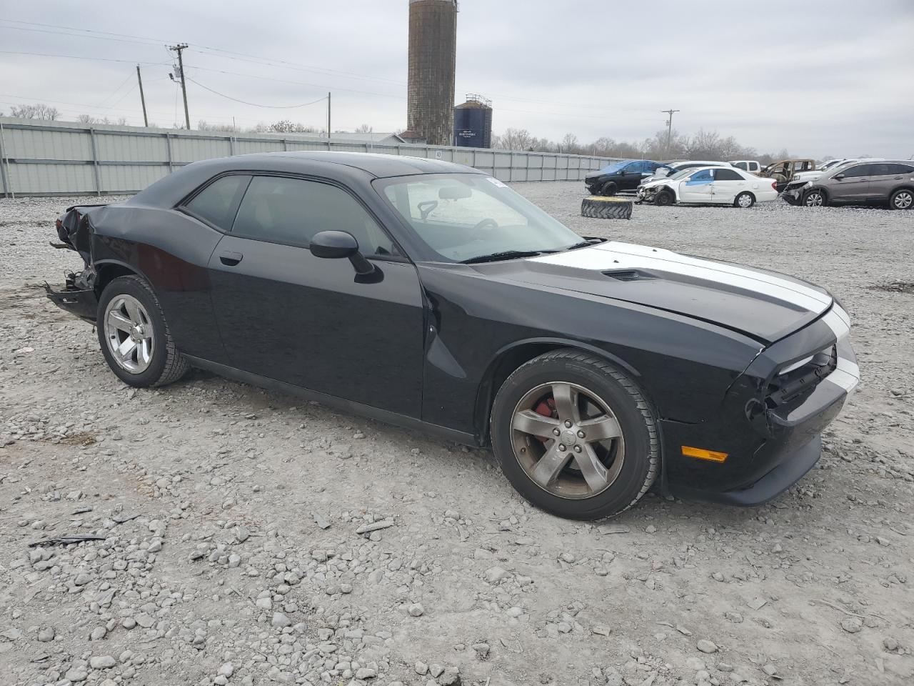 2013 DODGE CHALLENGER - Image 4