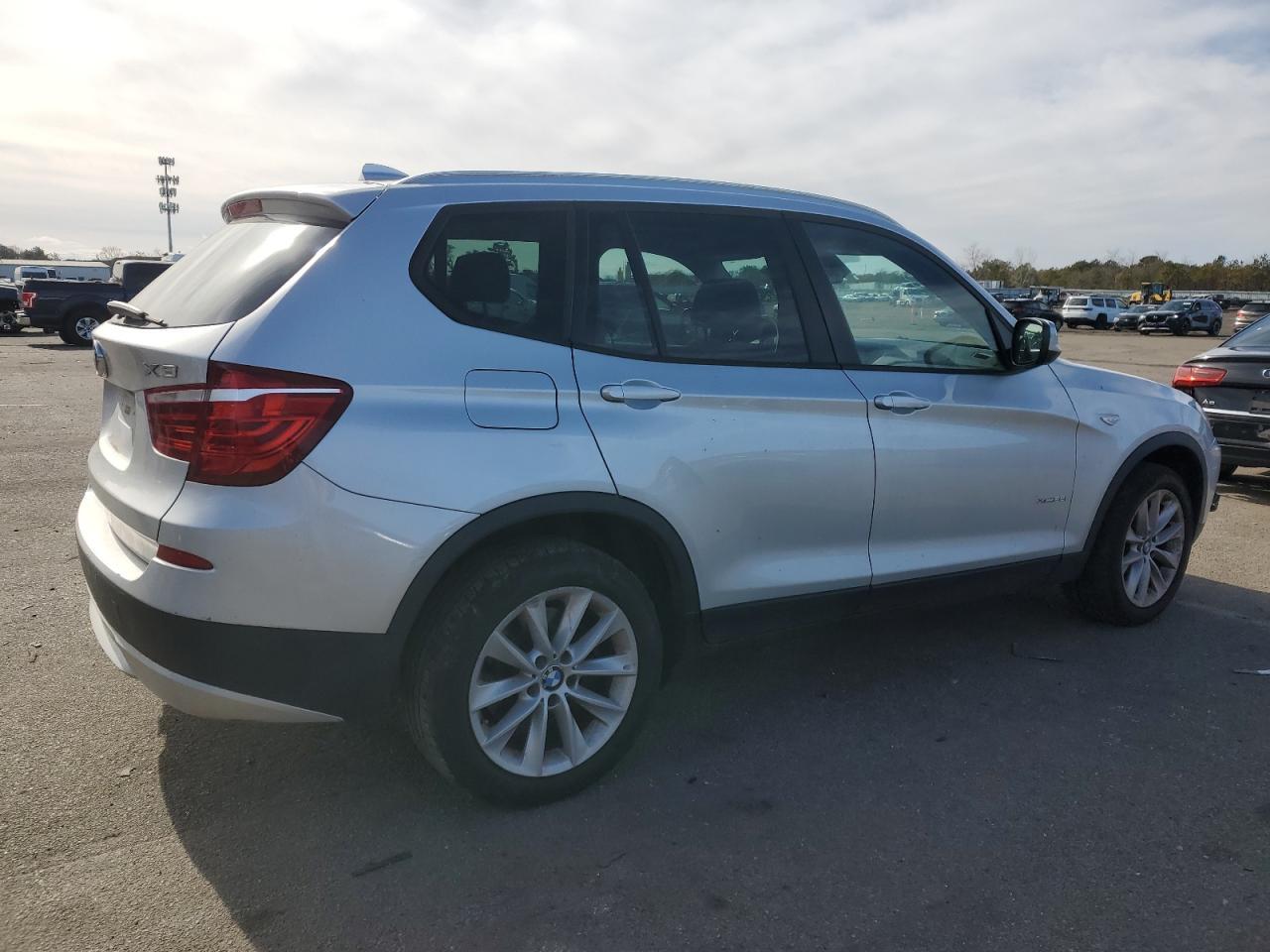 2014 BMW X3 XDRIVE2 - Image 3