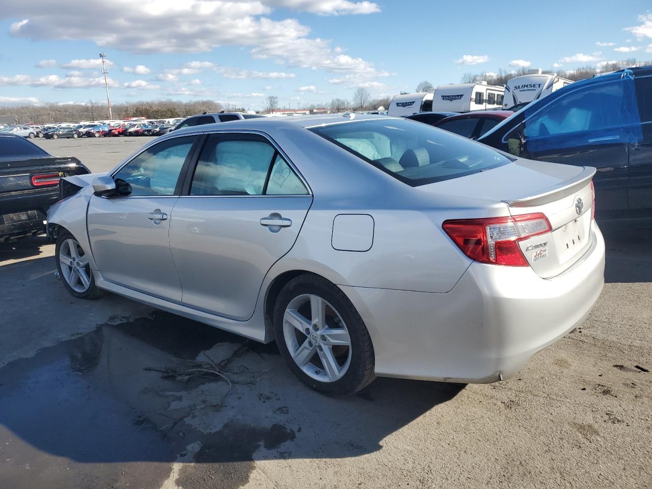 2012 TOYOTA CAMRY BASE - Фото 2