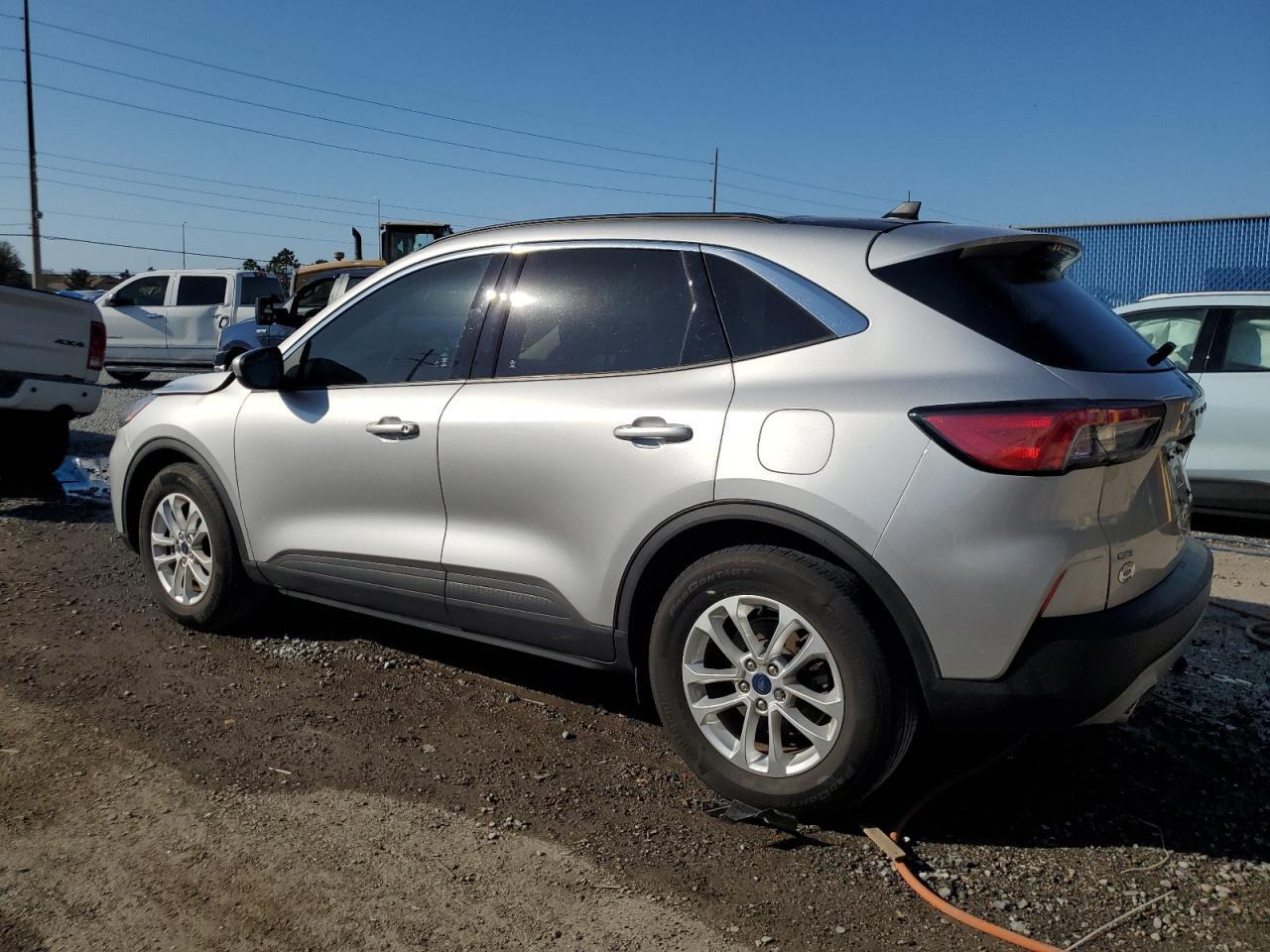2020 FORD ESCAPE SE - Image 2