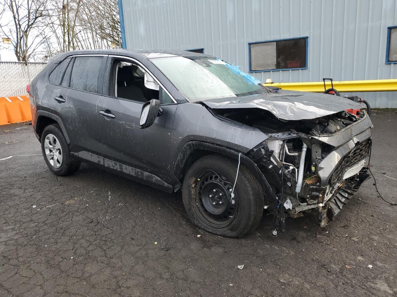 2023 TOYOTA RAV4 LE - Фото 4