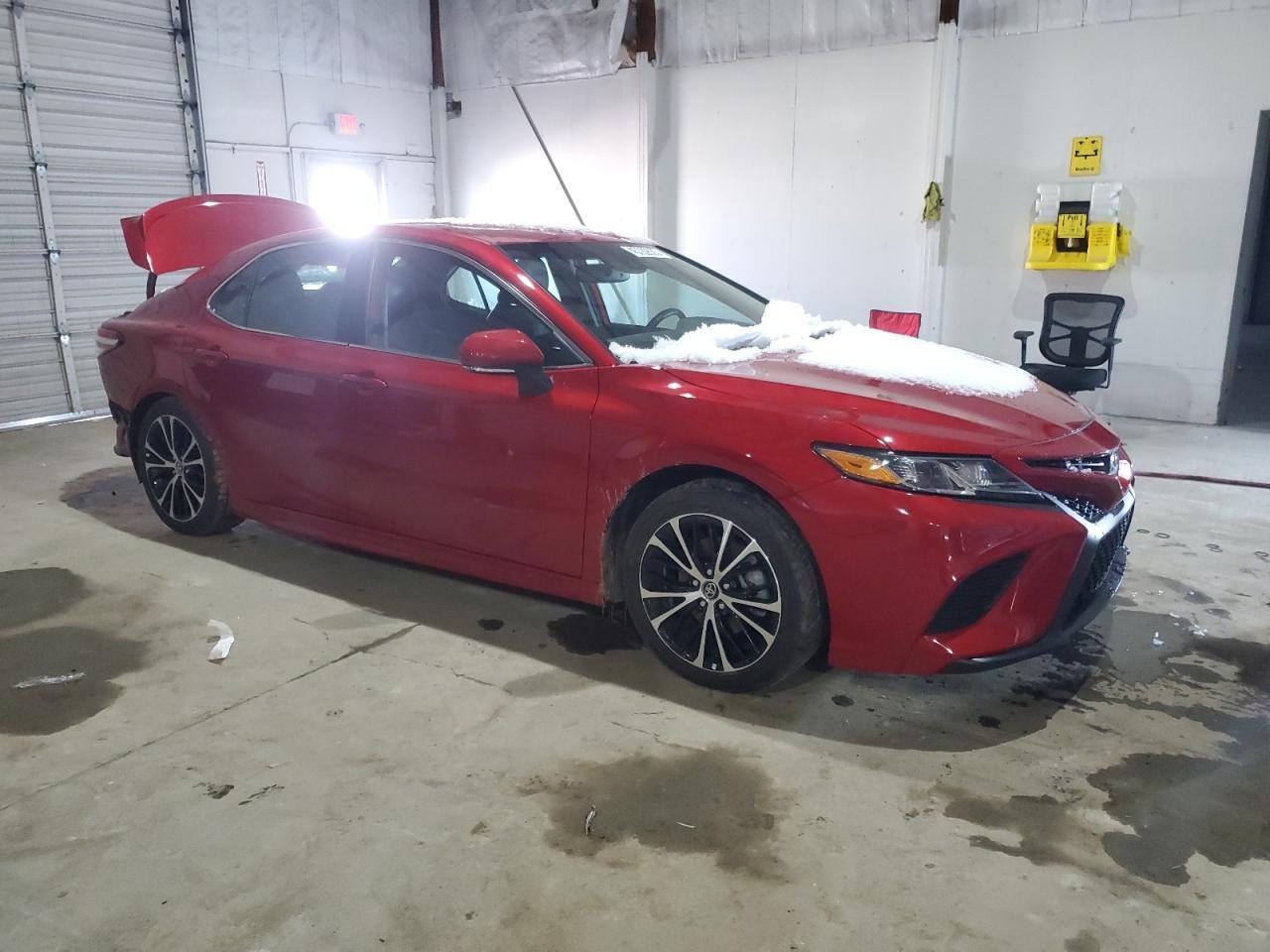 2020 TOYOTA CAMRY SE - Image 4