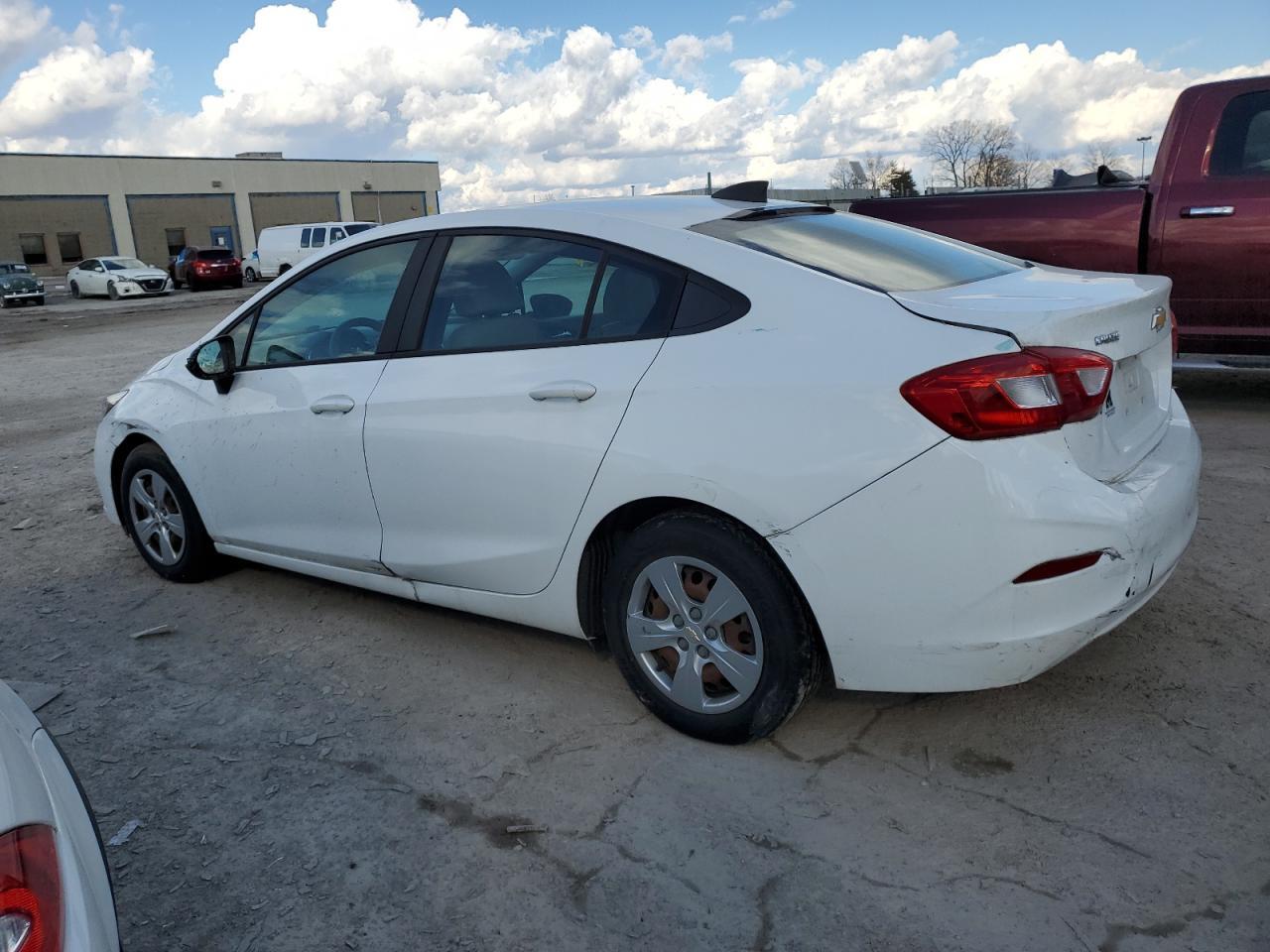 2017 CHEVROLET CRUZE LS - Фото 2