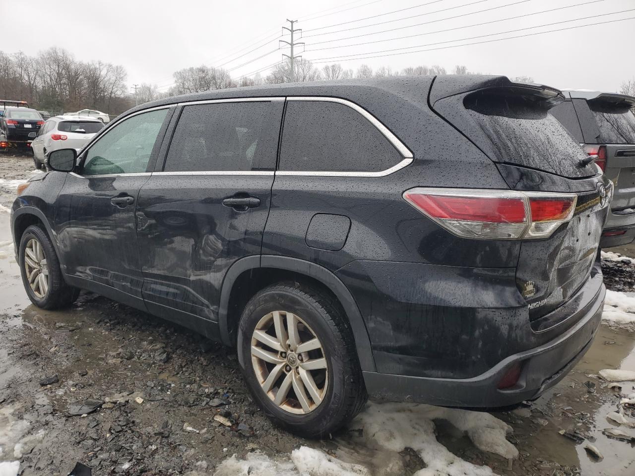 2015 TOYOTA HIGHLANDER - Image 2