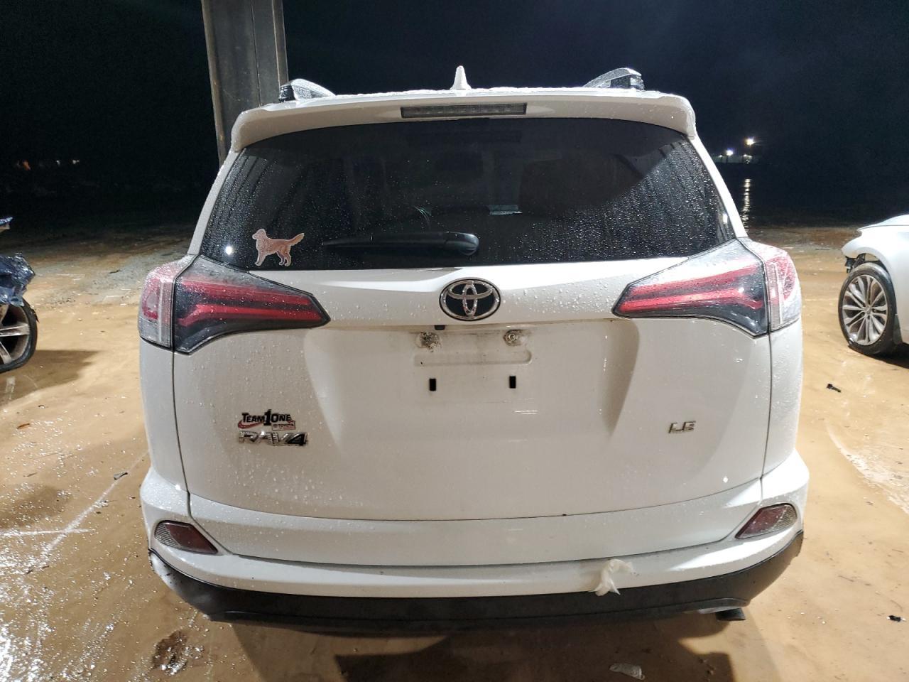 2017 TOYOTA RAV4 LE - Image 6