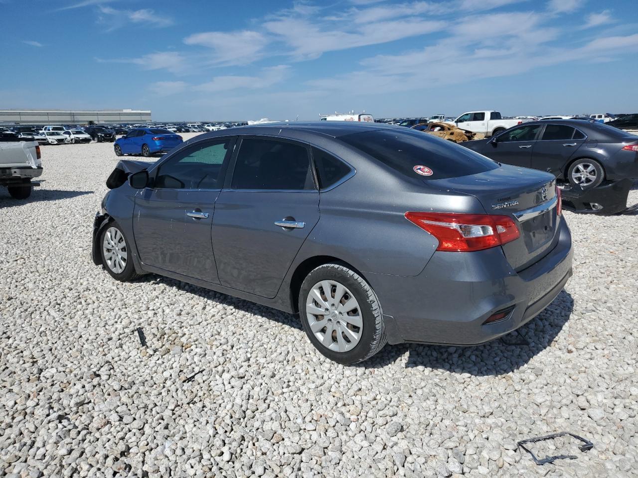 2017 NISSAN SENTRA S - Фото 2