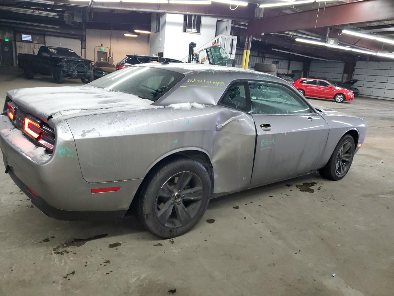 2015 DODGE CHALLENGER - Фото 3