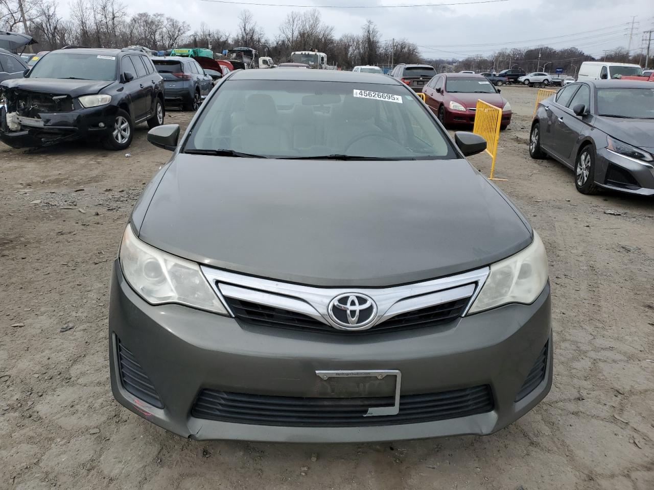 2014 TOYOTA CAMRY L - Image 5