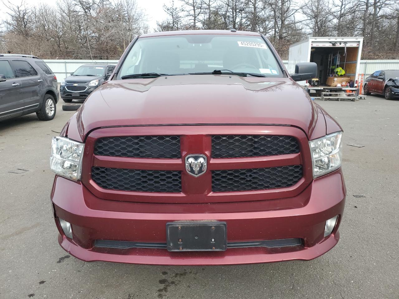 2017 RAM 1500 ST - Фото 5