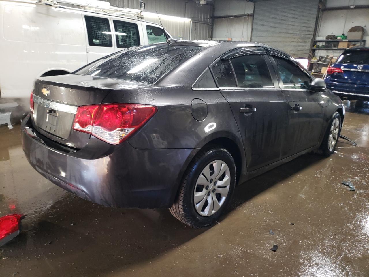 2014 CHEVROLET CRUZE LS - Image 3