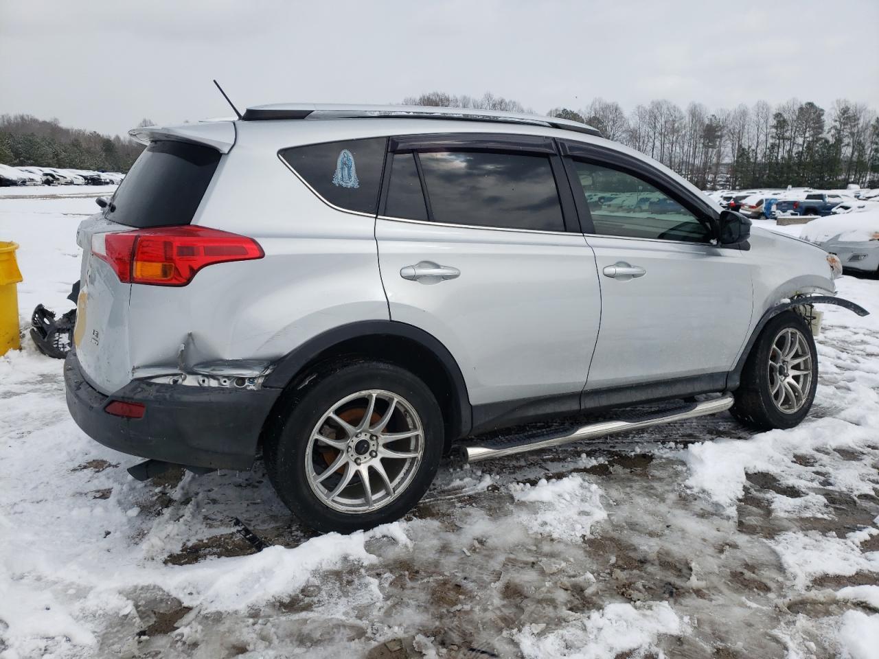 2015 TOYOTA RAV4 LE - Фото 3