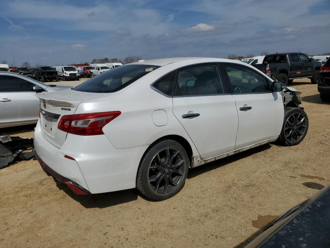 2017 NISSAN SENTRA SR - Image 3