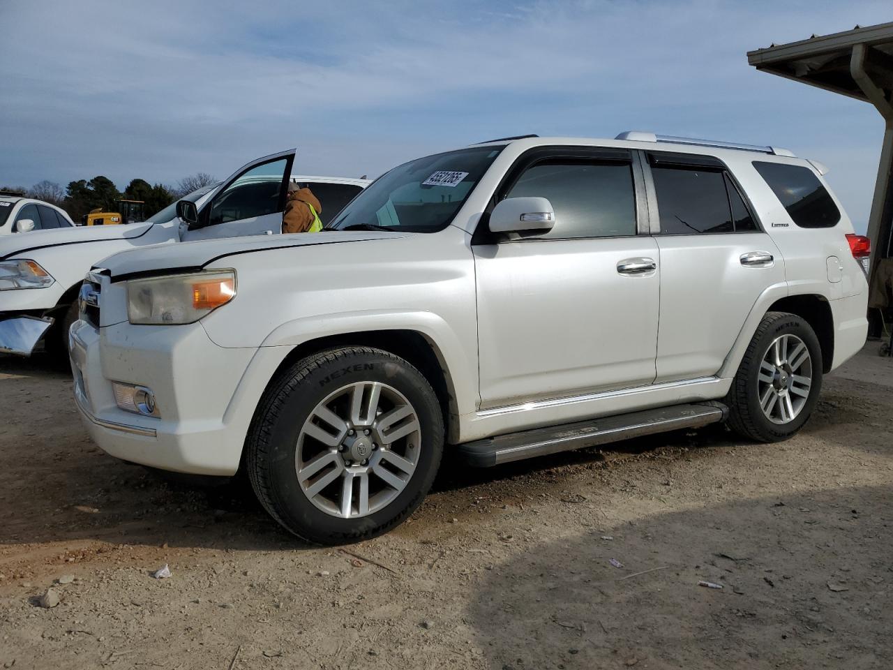 2011 TOYOTA 4RUNNER SR