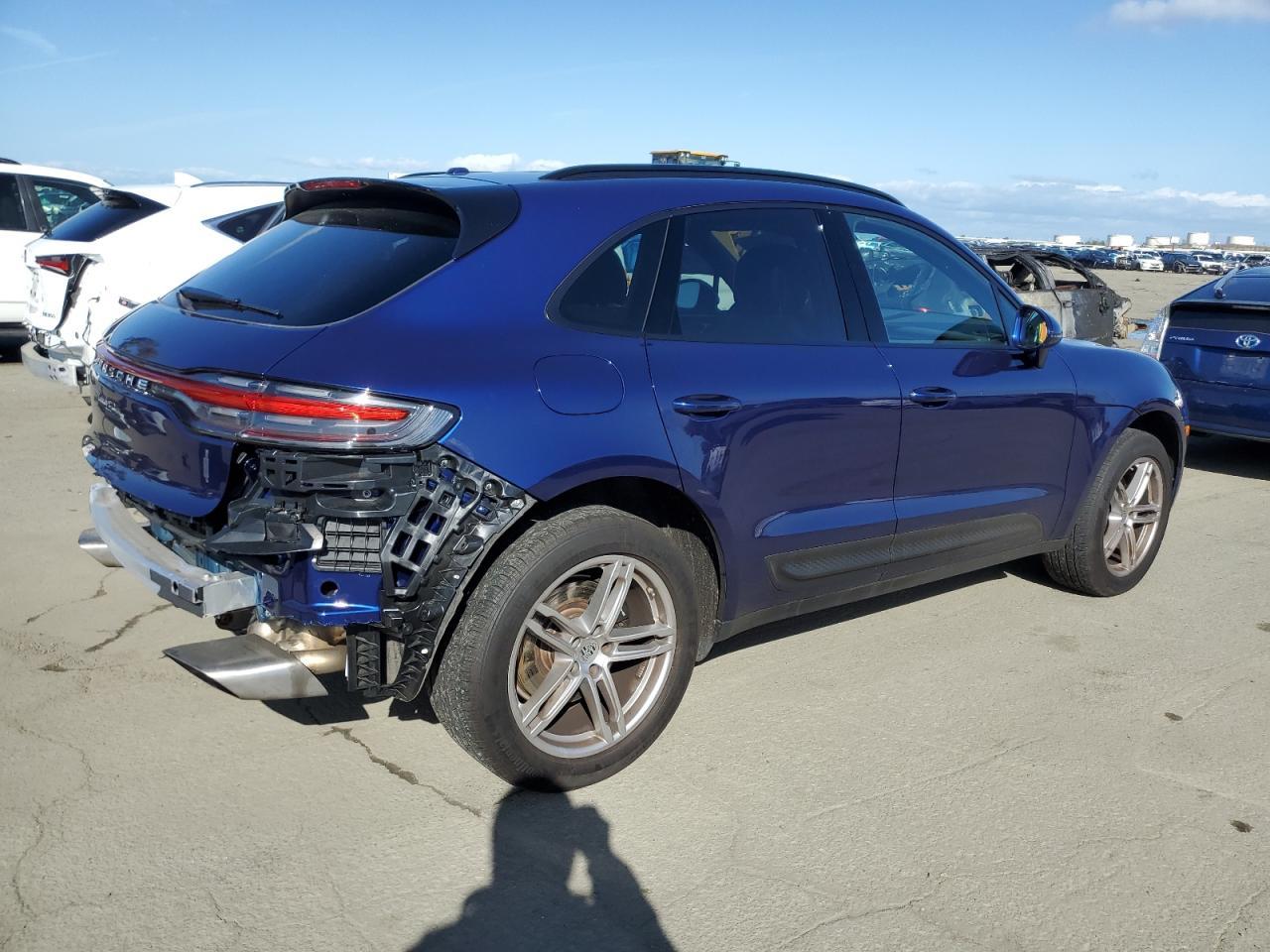 2023 PORSCHE MACAN BASE - Фото 3
