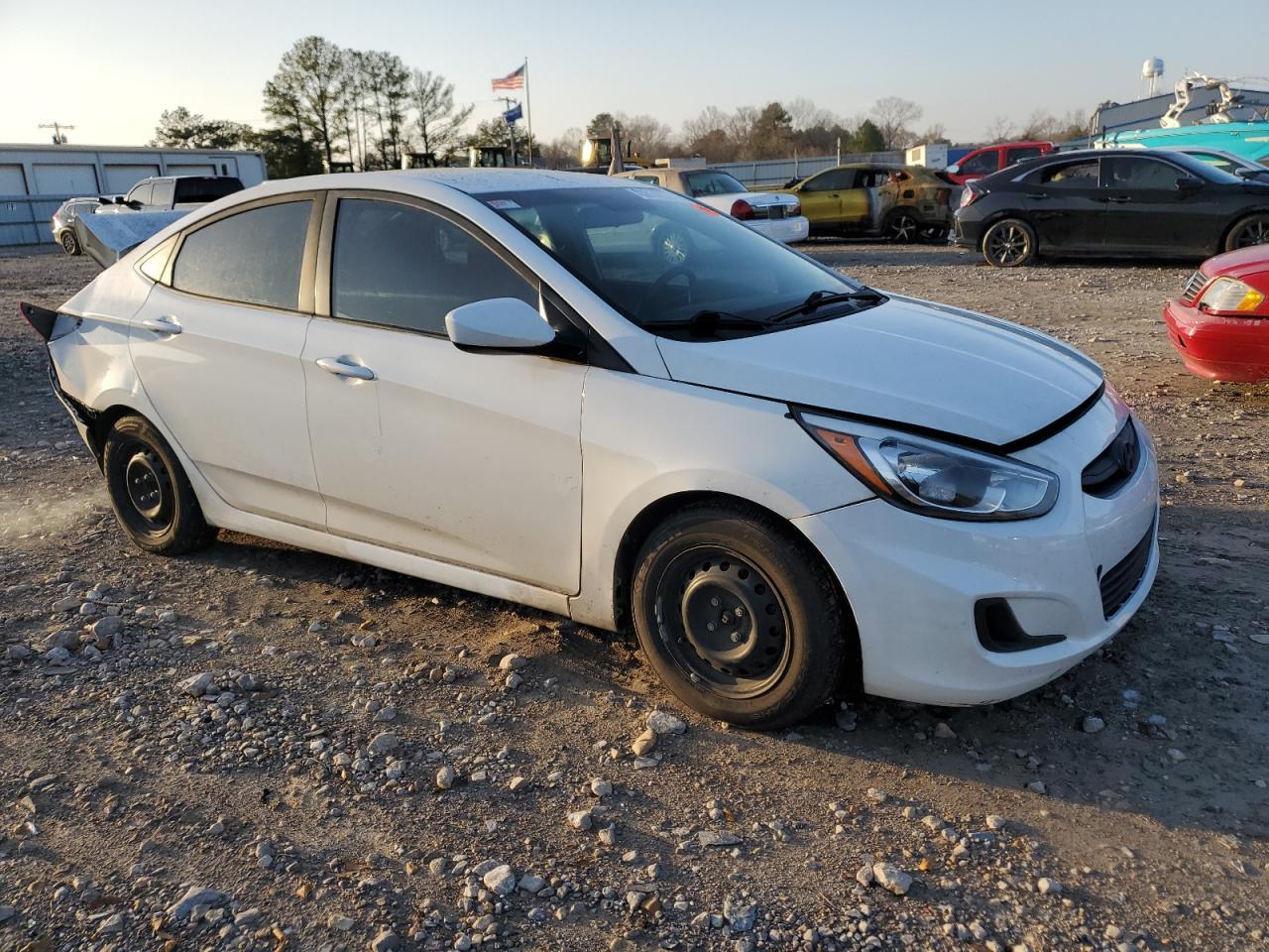 2017 HYUNDAI ACCENT SE - Image 4