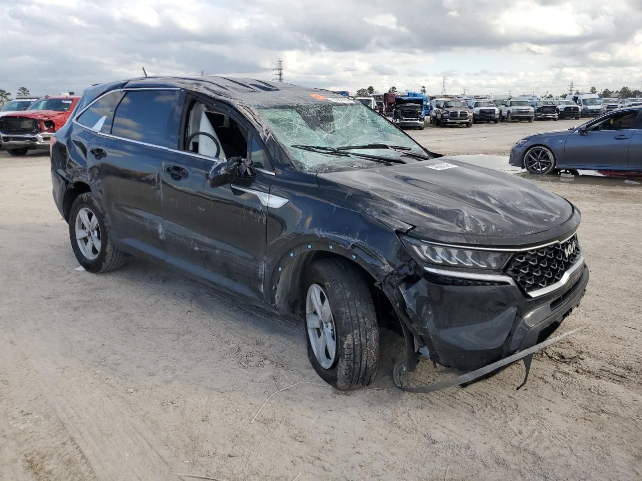 2023 KIA SORENTO LX - Image 4