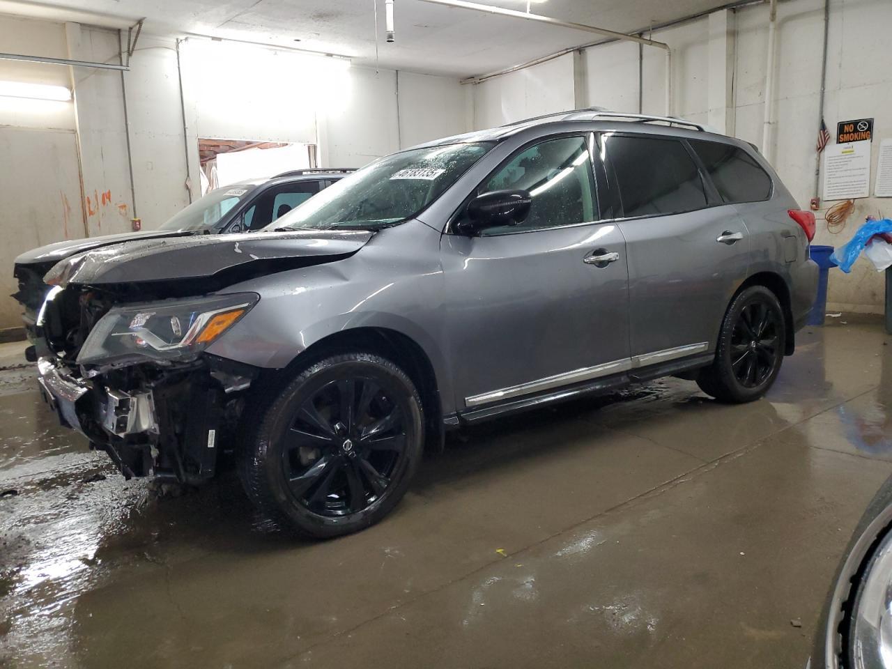 2017 NISSAN PATHFINDER