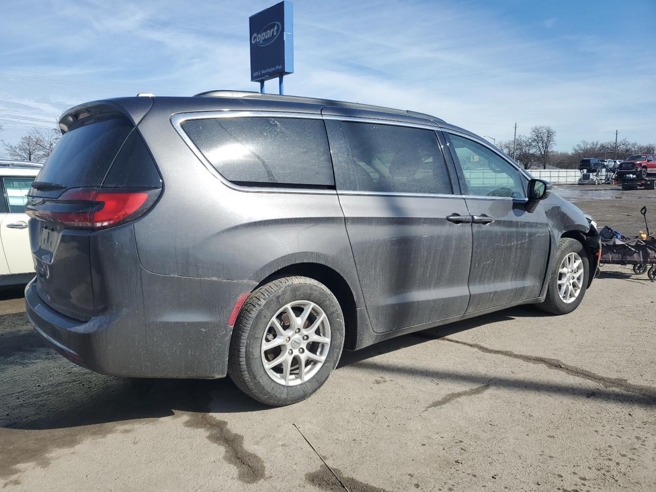 2022 CHRYSLER PACIFICA T - Image 3